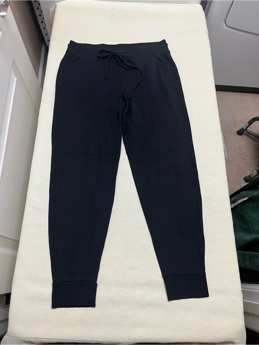 Loft S black soft joggers